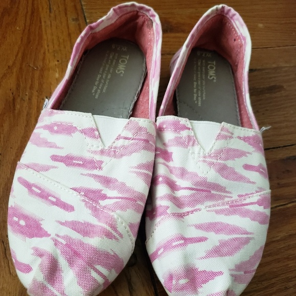 TOMS, Pink & White, W7.5, Really Cute - Picture 3 of 7